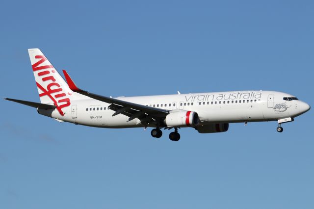 Boeing 737-800 (VH-YIM)