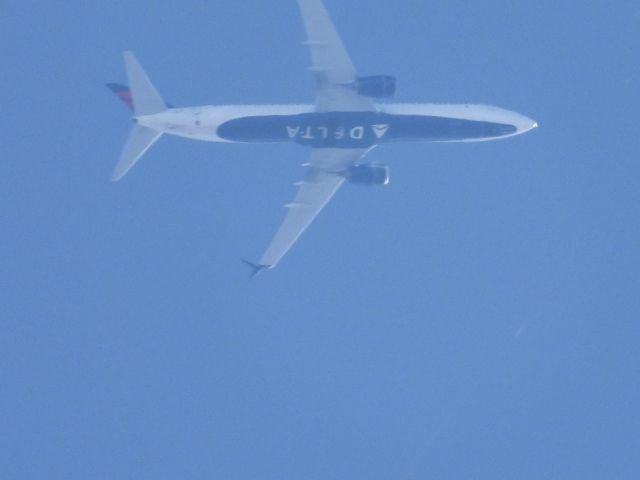 Boeing 737-900 (N848DN)