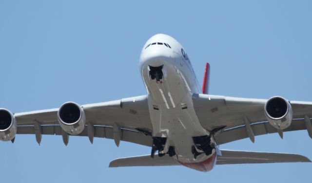 Airbus A380-800 (VH-OQE)