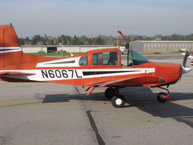 Grumman AA-5 Tiger (N6067L) - TAXIING AT FULLERTON