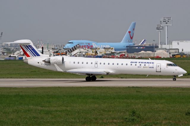 Canadair Regional Jet CRJ-700 (F-GRZM)