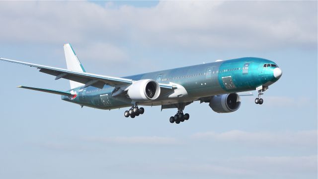 BOEING 777-300 (N722AN) - BOE306 on final to runway 16R to complete its maiden flight on 4/1/13. (LN:1095 cn 31547).