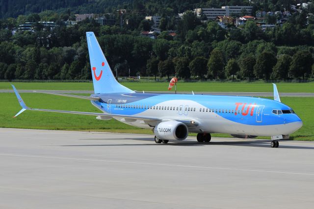 Boeing 737-800 (OO-TNB)