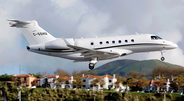 Embraer Legacy 550 (C-GSHU)