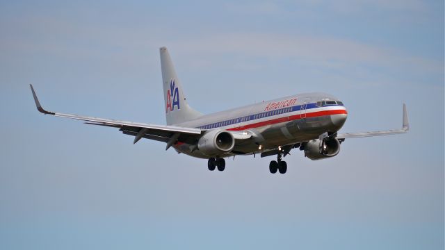 Boeing 737-800 (N931AN) - AAL9660 from KSEA on final to Rwy 16R on 2/7/14. (LN:509 cn 30079). The aircraft will undergo maintenance at ATS.