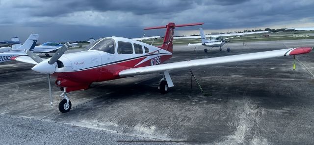 Piper Cherokee (N17SG)