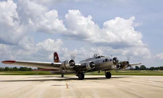 21-0256 — - B-17 Flying Fortress  Spinning out at Wings Over Waukesha