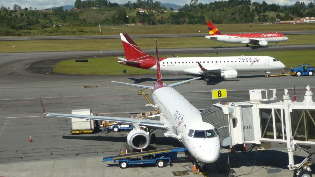 Embraer ERJ-190 (N938TA)