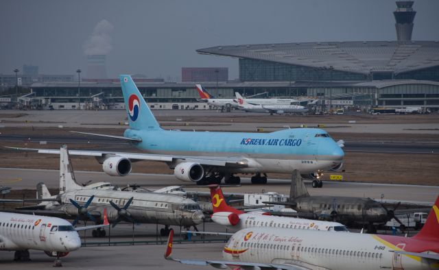 BOEING 747-8 (HL7623)