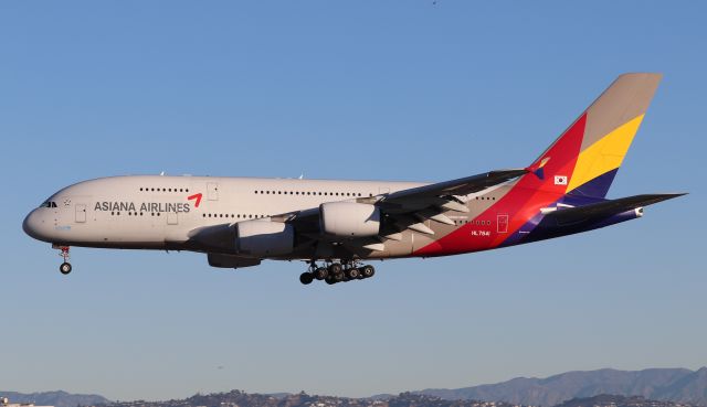 Airbus A380-800 (HL7641)