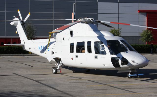 N4511G — - Sikorsky S-76C