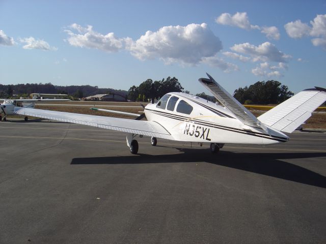 Beechcraft 35 Bonanza (N35XL)