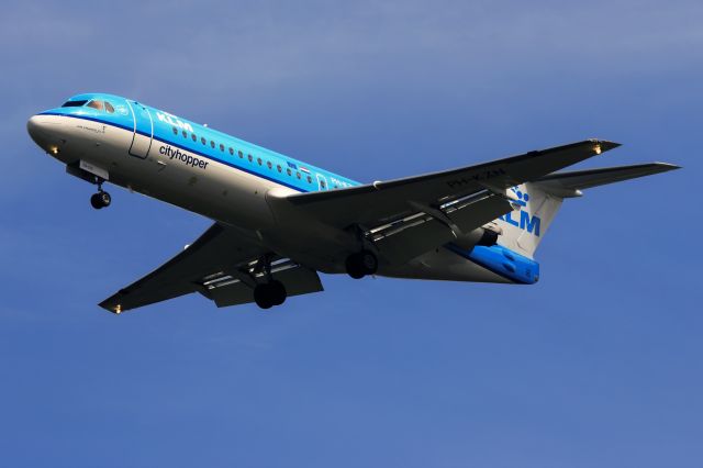 Fokker 70 (PH-KZN)