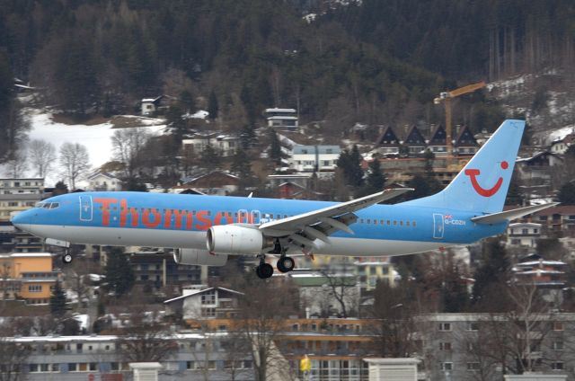 Boeing 737-800 (G-CDZH)