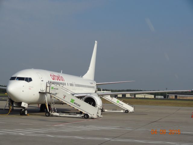 Boeing 737-800 (D-ABAF) - fist flight:01/05/2001 - operated by TUIfly