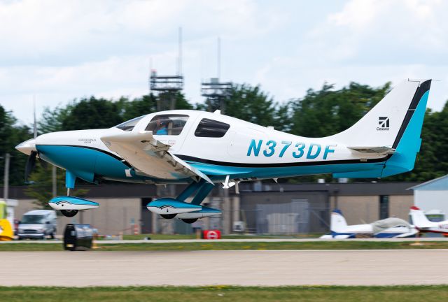 Cessna 400 (N373DF)