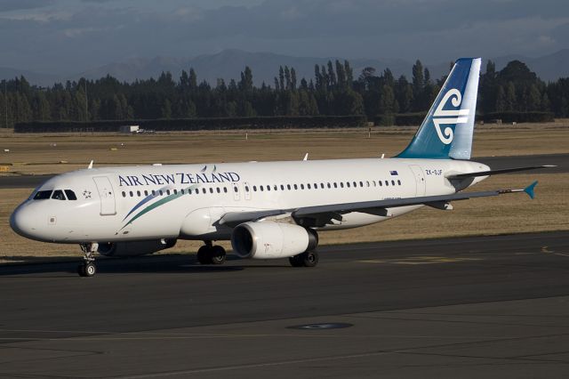 Airbus A320 (ZK-OJF) - 16 DEC 2008