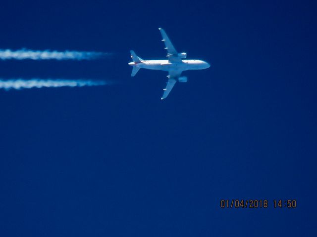 Airbus A319 (N755US)