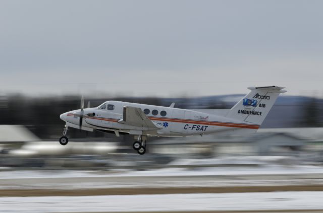 Beechcraft Super King Air 200 (C-FSAT)