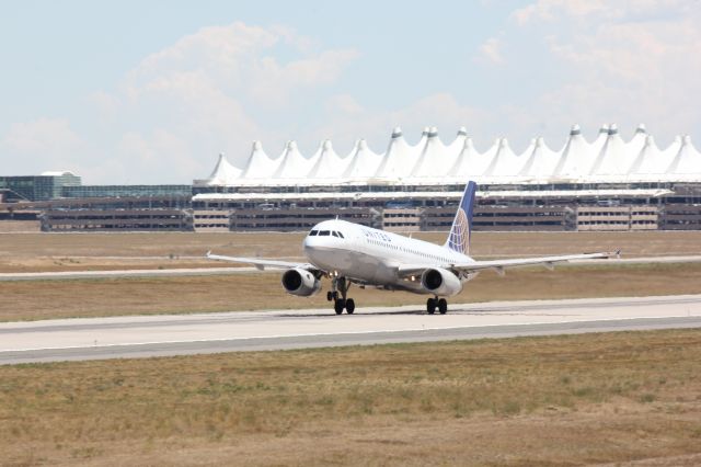Airbus A320 (N419UA)