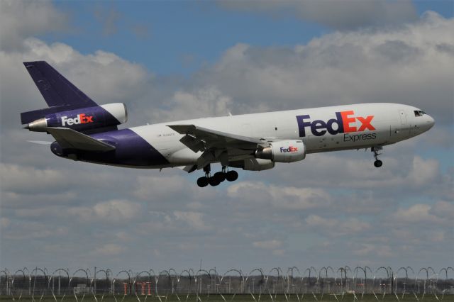 McDonnell Douglas DC-10 (N396FE)