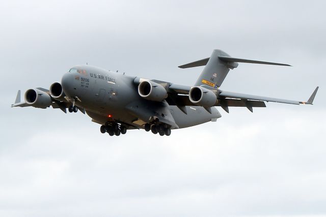 Boeing Globemaster III (09-9206) - Reach 283 arriving on 34. From the 437th & 315th Airlift Wings Air Mobility Command, of Joint Base  Charleston, North Charleston, South Carolina.