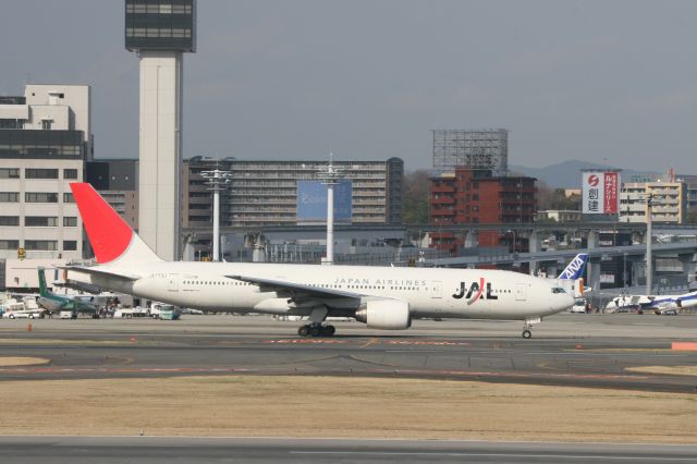 Boeing 777-200 (JA773J)