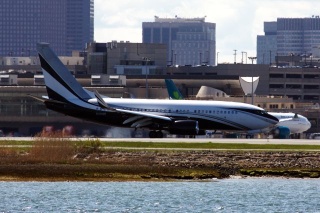 Boeing 737-700 (N301SR)