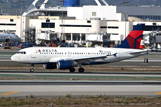 Airbus A319 (N339NB)