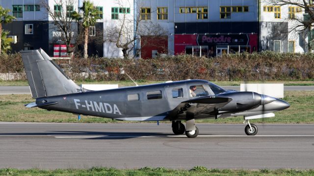 Piper Seneca (F-HMDA)