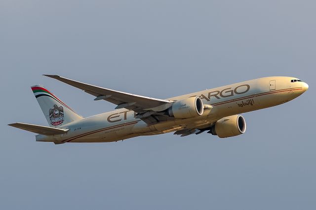 Boeing 777-200 (A6-DDB)