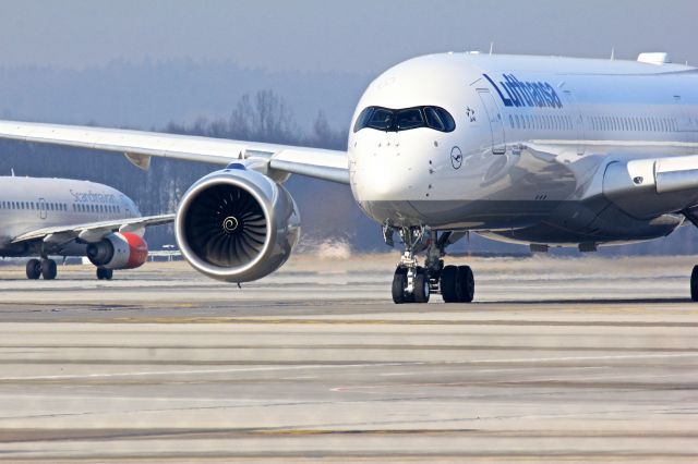 Airbus A350-900 (D-AIXA)