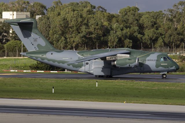 EMBRAER KC-390 (FAB2853)