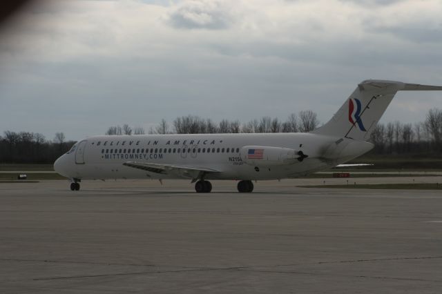 Douglas DC-9-10 (N215US) - VP Candidate Paul Ryan Departs Green Bay, WI  11-4-12 .  Final Hours of Campaign Trail.