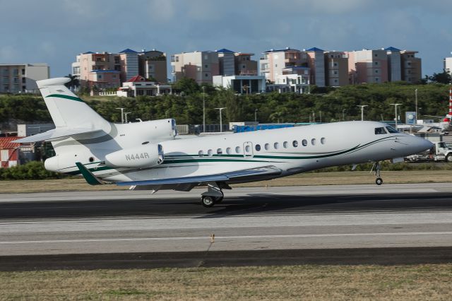 Dassault Falcon 7X (N444R)