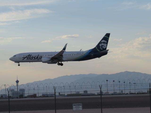 Boeing 737-900 (N495AS)