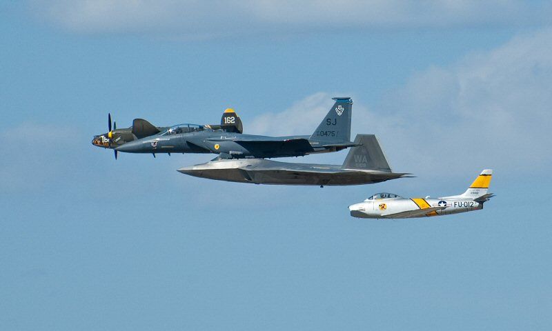 — — - Heritage Flight