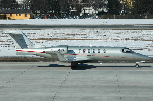 Learjet 40 (OE-GVX)