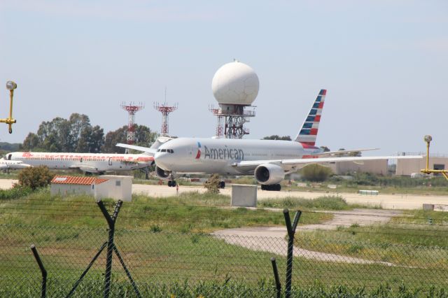 Boeing 777-200 (N778AN)