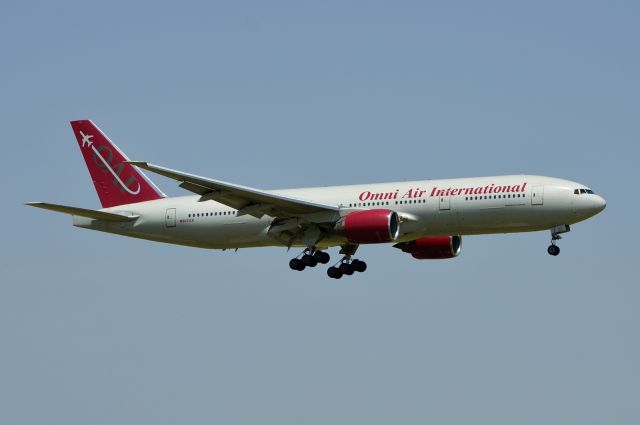 Boeing 777-200 (N927AX) - Omni Air International - B777-200 - N927AX - Arriving KDFW 06/26/2013