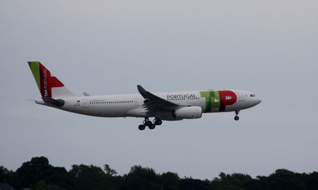 Airbus A330-200 (CS-TOS) - Inaugural arrival of TAP back to Boston Logan! This would mark the first time the airline has served BOS in about 20 years when they used to operate A310s. 