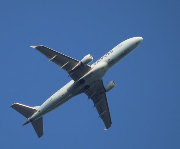 Embraer 170/175 (C-FFYG) - Taken from my backyard in Leaside, ON