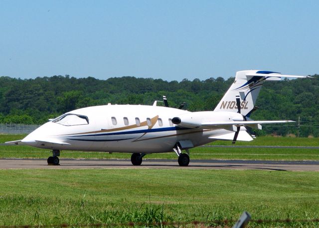 Piaggio P.180 Avanti (N109SL) - At Natchitoches Regional.