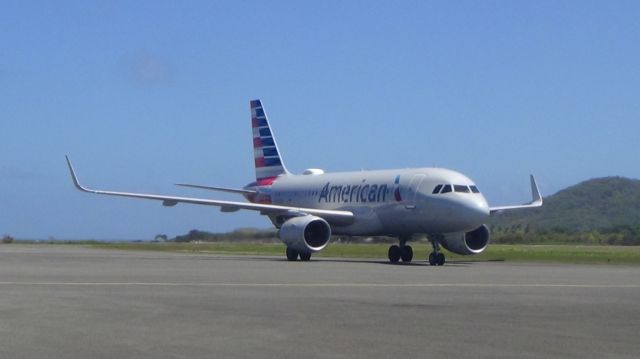 Airbus A319 (N70020)