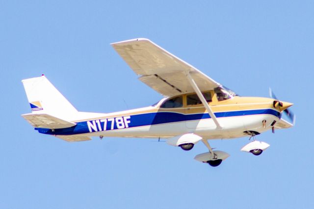 Cessna Skyhawk (N1778F)