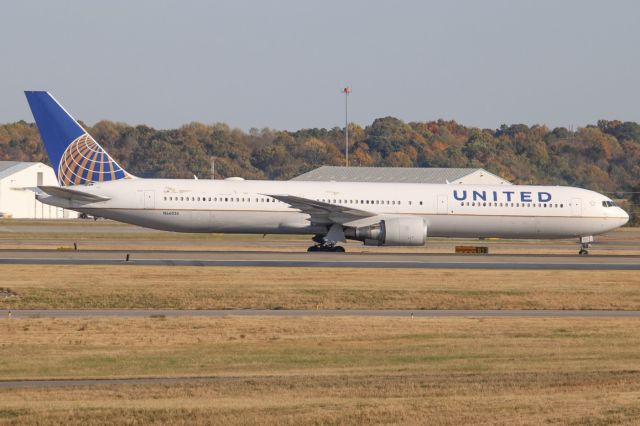 BOEING 767-400 (N66056) - KC Chiefs Charter 