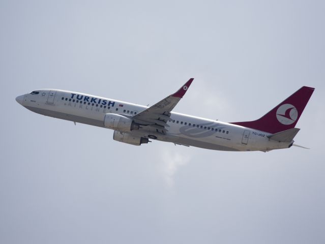 Boeing 737-800 (TC-JGZ) - Take off runway 06 at Sabiha Gökçen airport, Istanbul, Turkey | 15 SEP 2014.