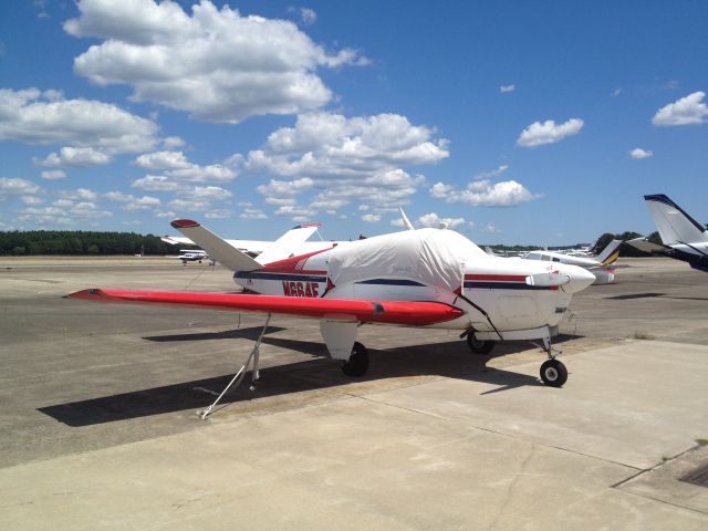 Beechcraft 35 Bonanza (N664E)