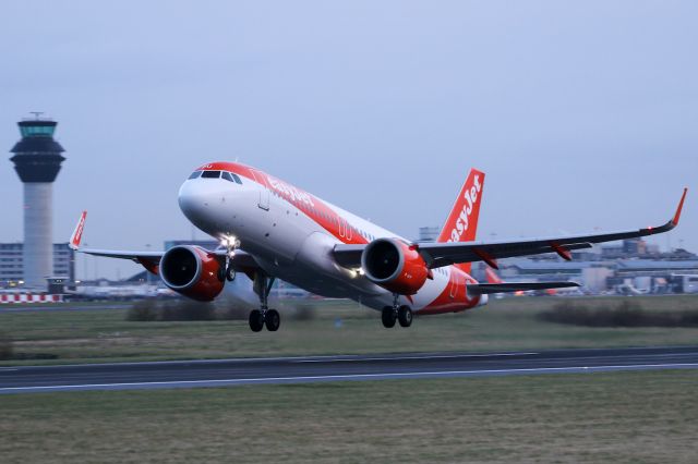 Airbus A320neo (G-UZHU) - EZY1805 off to Keflavik, with some Aurora spotters I expect.