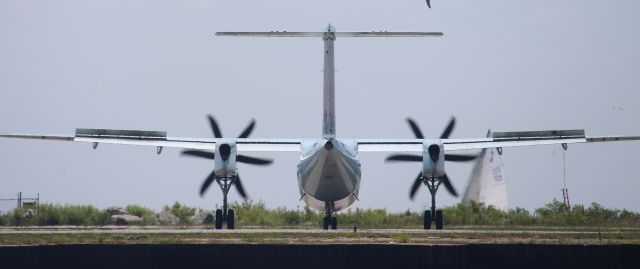 de Havilland Dash 8-400 (C-FSRZ)